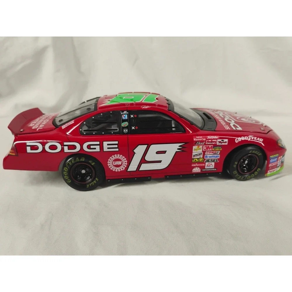 RCCA Elite In Box Jeremy Mayfield #19 Dodge 2002 Intrepid‎ R/T 742/804 400950